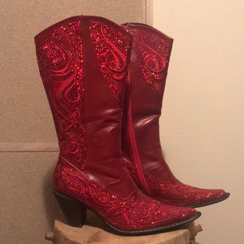 Red sequence boots